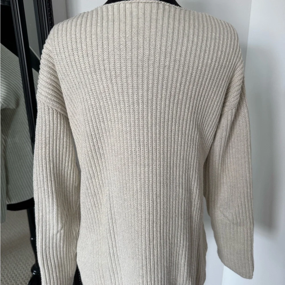 tentree cotton  Cream V-Neck Sweater small - Picture 3 of 5